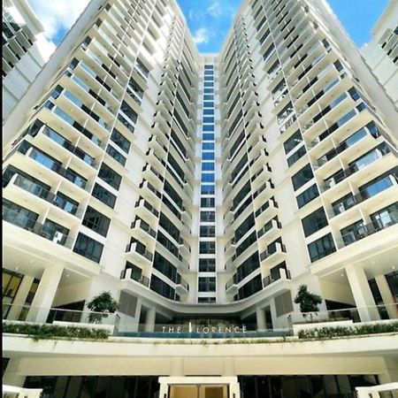 Grand Canal Penthouse! Manila Exterior photo